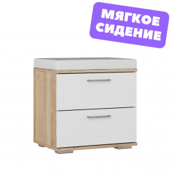 Маленькая прихожая в коридор