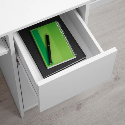 Современная мебель белый письменный стол с ящиками для школьника с полкой и тумбой аналог ИКЕА ЭЙЛЕР (IKEA EJLER) МС-6 правый (МП/3) МС мори, купить недорого в фирменном салоне магазине «Моя Мебель», всего за 7 200 руб.